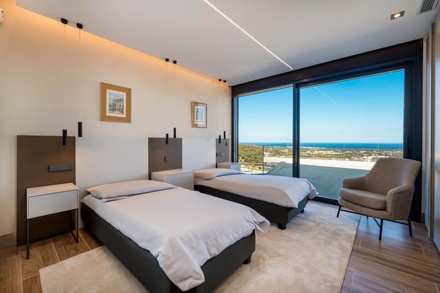 5 Zimmer Villa zu verkaufen in Sotogrande Alto, San Roque mit Pool - 4.750.000 € (Ref: 8054605)
