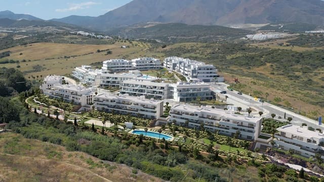 2 sypialnia Mieszkanie na sprzedaż w Buenas Noches, Estepona z basenem - 207 000 € (Ref: 8113871)