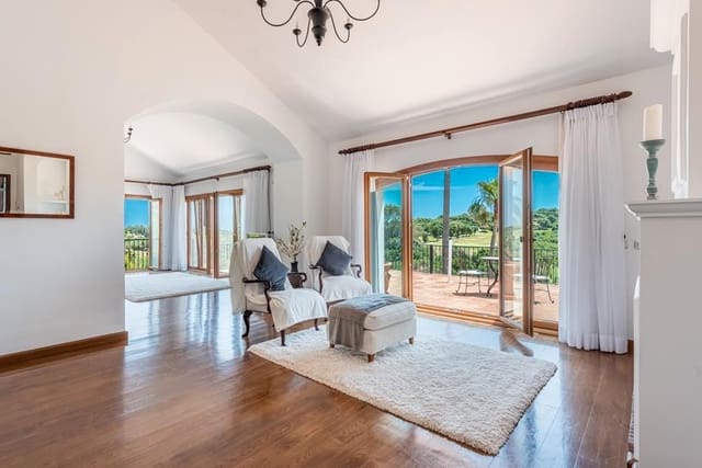 7 Zimmer Villa zu verkaufen in Sotogrande Alto, San Roque mit Pool - 5.200.000 € (Ref: 8145599)