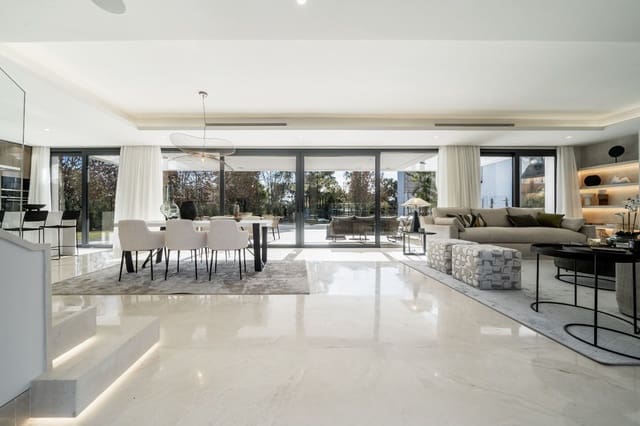 4 makuuhuone Huvila myytävänä paikassa Nueva Atalaya, Estepona mukana uima-altaan - 2 200 000 € (Ref: 8154105)