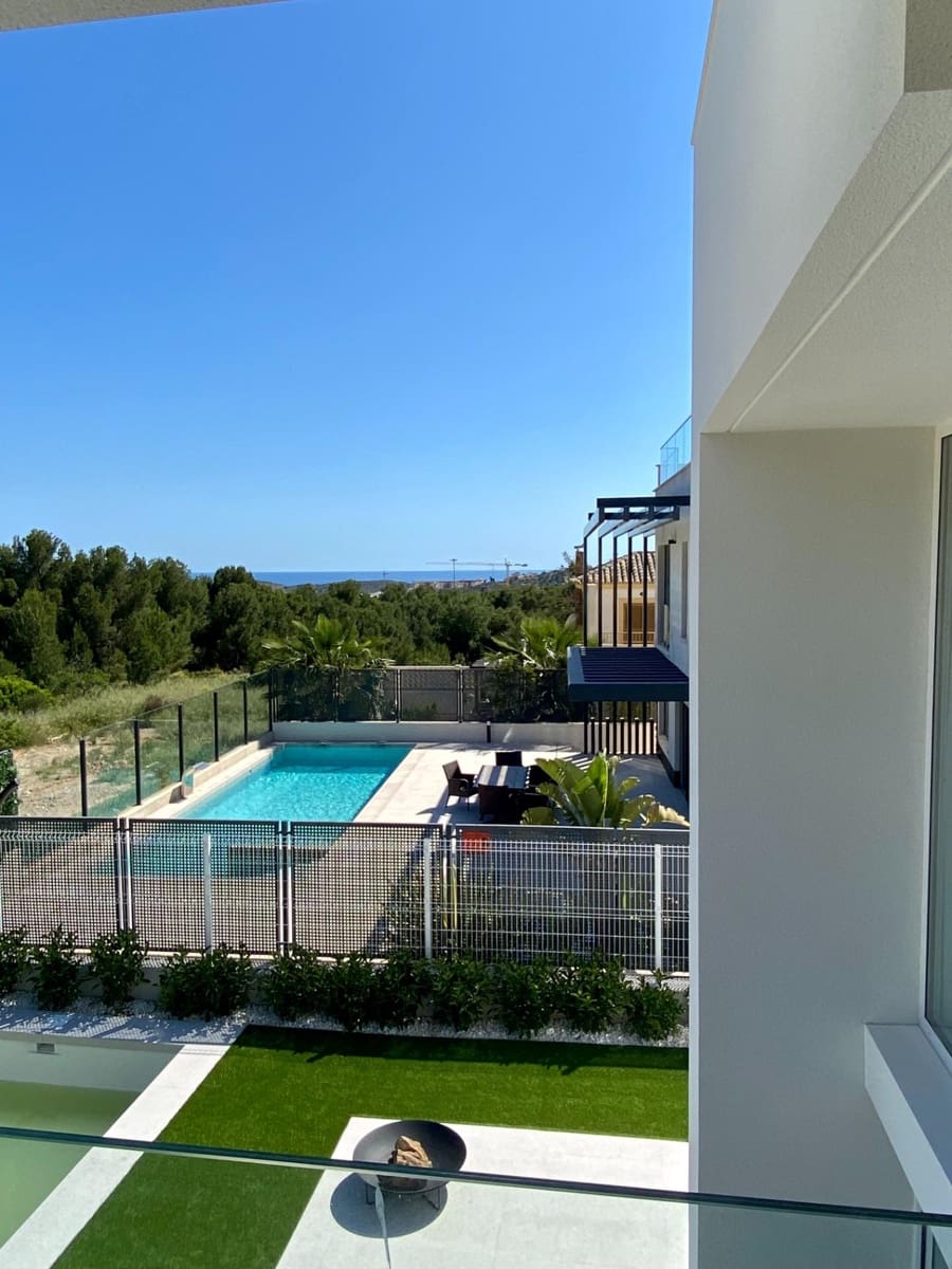 3 bedroom Villa for sale in Finestrat with pool - € 870,000 (Ref: 10009232)