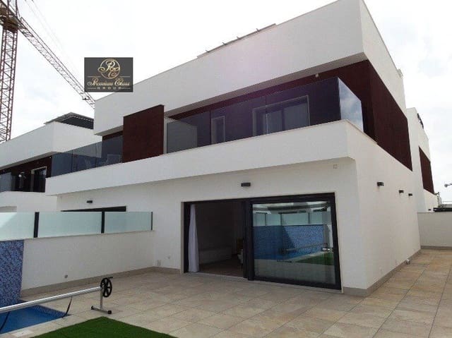 3 quarto Moradia Geminada para venda em Pilar de la Horadada com piscina - 425 000 € (Ref: 10030695)