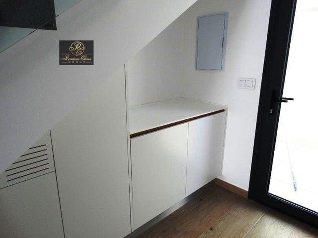 3 quarto Moradia Geminada para venda em Pilar de la Horadada com piscina - 425 000 € (Ref: 10030695)