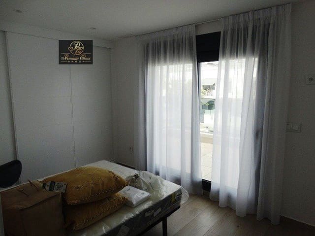 3 quarto Moradia Geminada para venda em Pilar de la Horadada com piscina - 425 000 € (Ref: 10030695)