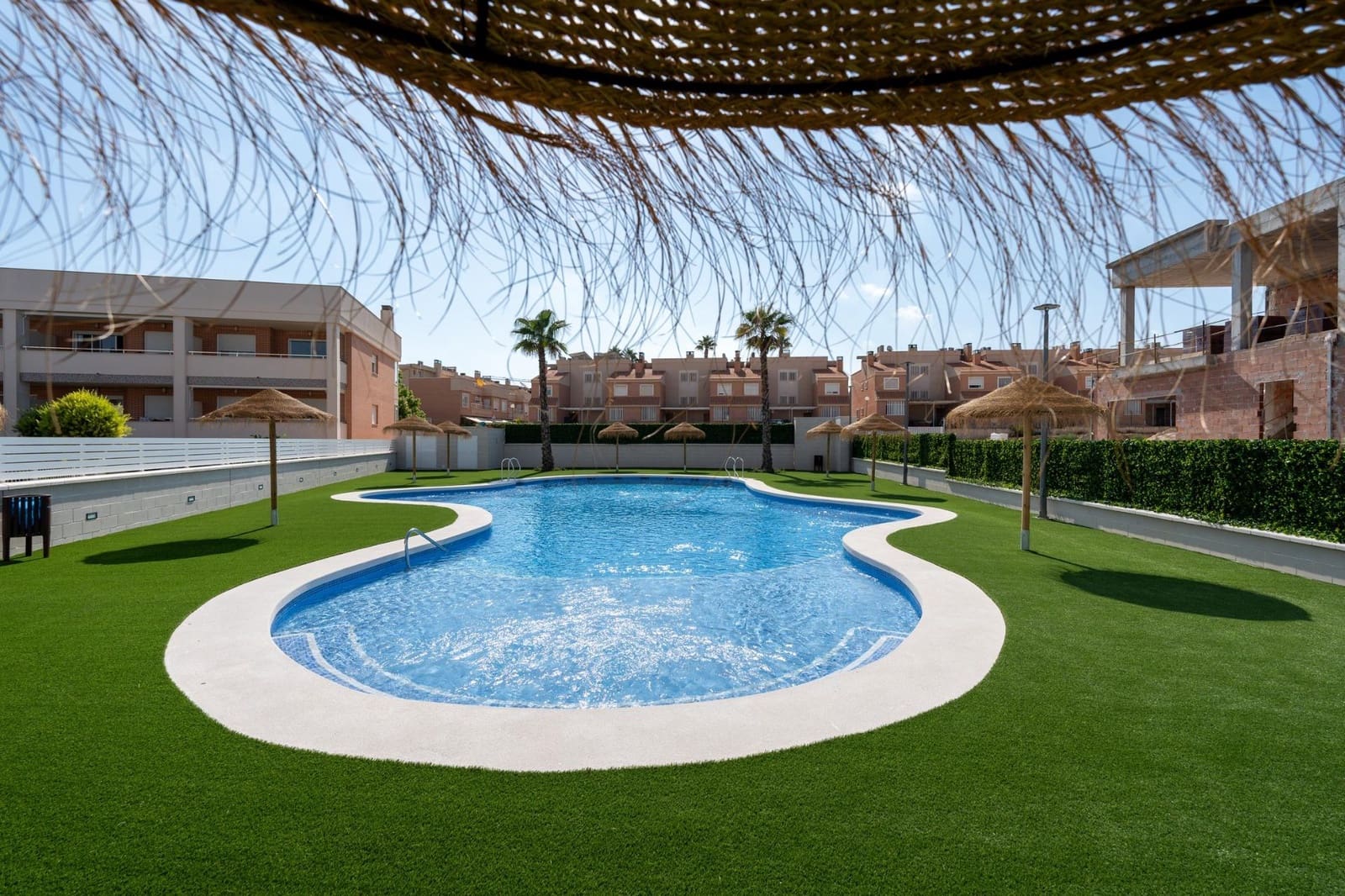 3 soveværelse Bungalow til salg i Gran Alacant med swimmingpool - € 395.000 (Ref: 9271238)