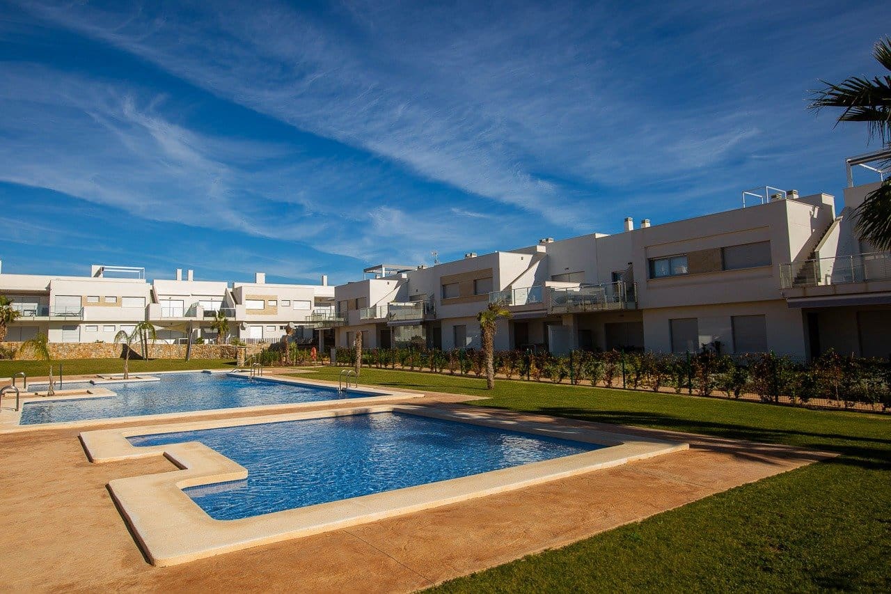 2 bedroom Bungalow for sale in Vistabella with pool - € 299,900 (Ref: 9354292)
