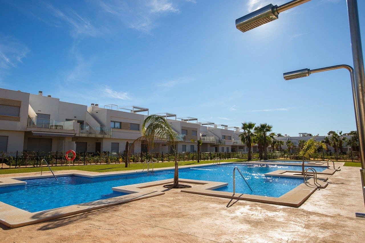 2 bedroom Bungalow for sale in Vistabella with pool - € 299,900 (Ref: 9354292)