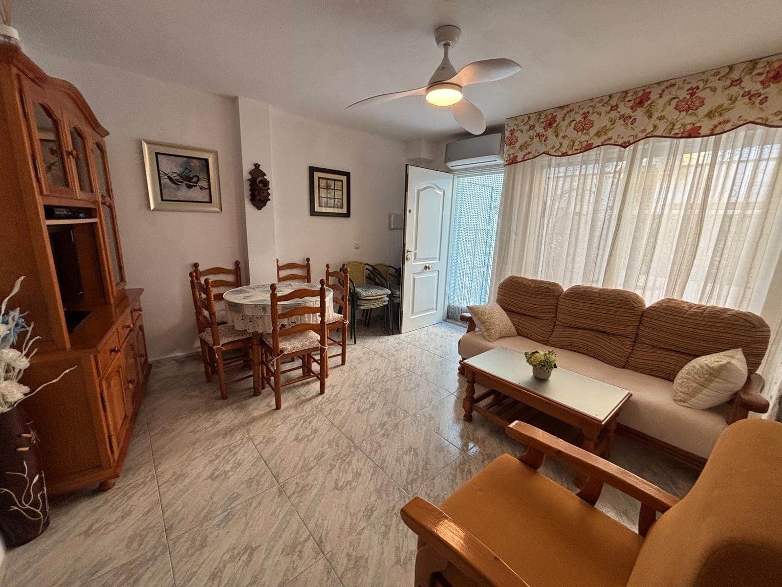 4 camera da letto Villetta Bifamiliare in vendita in Torrevieja - 169.900 € (Rif: 9435216)