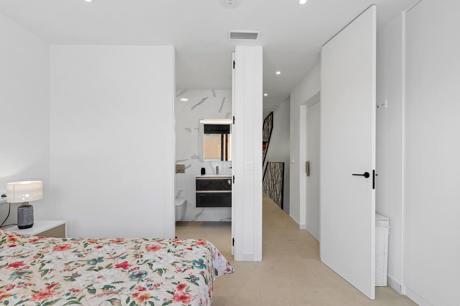 4 soveværelse Villa til salg i Guardamar del Segura med swimmingpool garage - € 507.050 (Ref: 9435644)