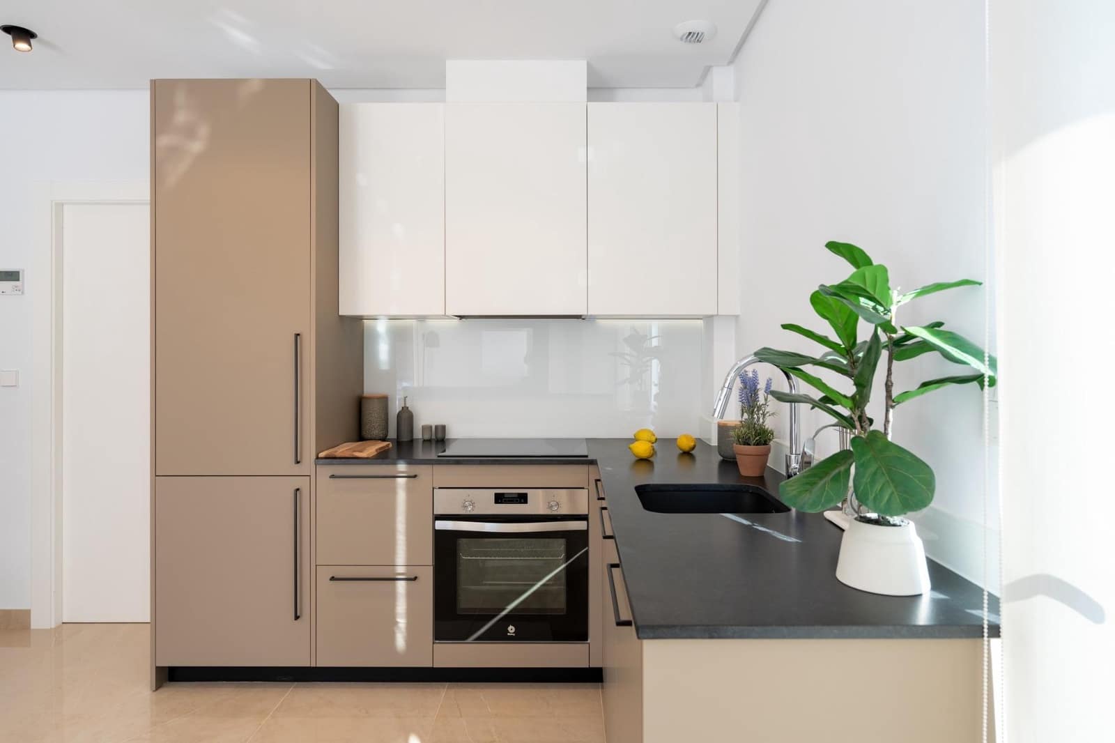 3 makuuhuone Huvila myytävänä paikassa El Pinet mukana uima-altaan - 459 000 € (Ref: 9455103)