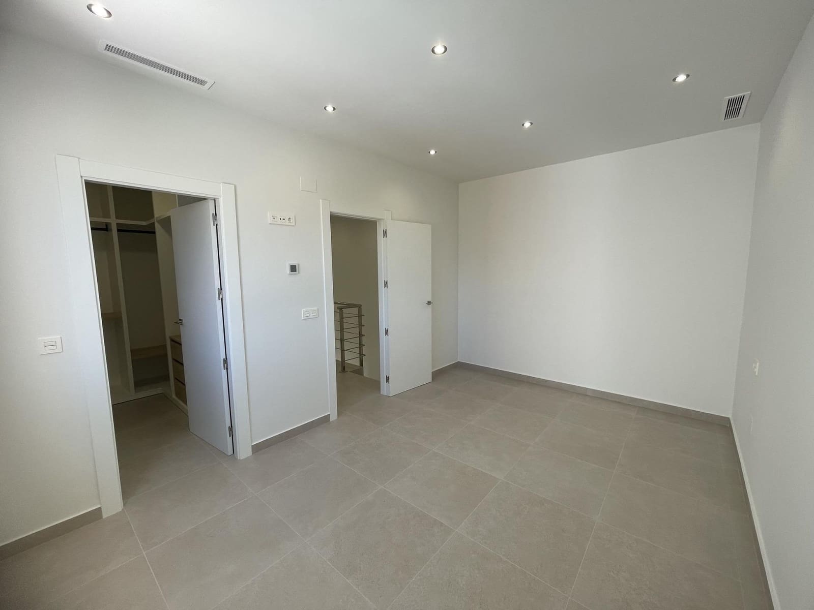 3 Zimmer Villa zu verkaufen in Heredades mit Pool - 359.900 € (Ref: 9455104)