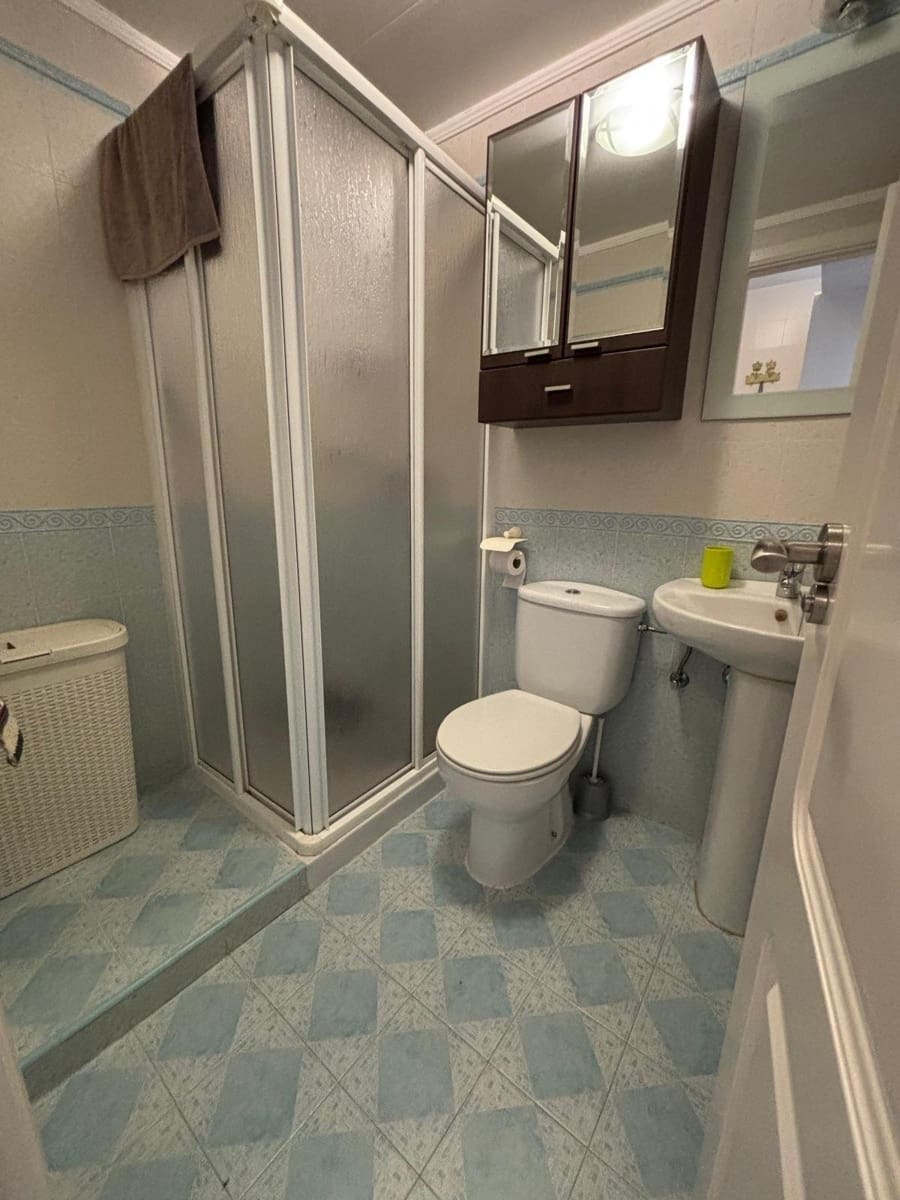 4 camera da letto Villetta Bifamiliare in vendita in Torrevieja con piscina - 169.900 € (Rif: 9460906)