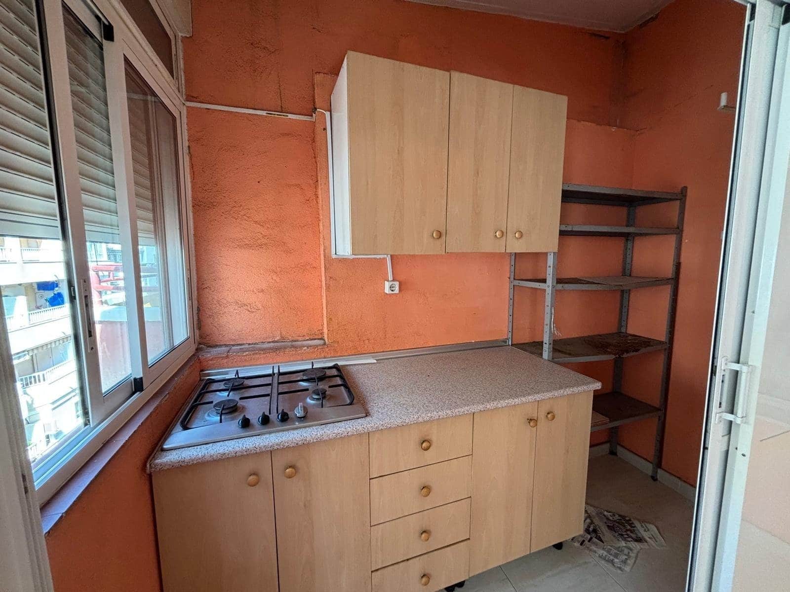 2 bedroom Apartment for sale in Torrevieja - € 139,900 (Ref: 9460907)