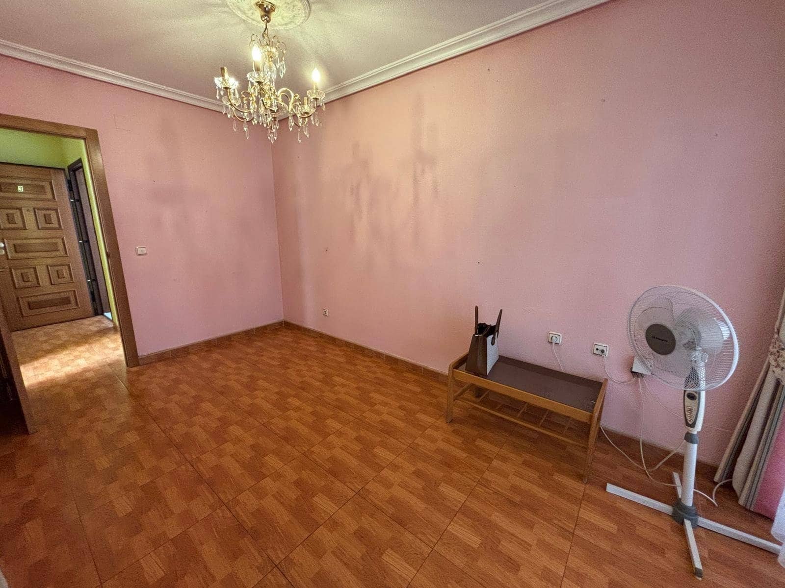 2 bedroom Apartment for sale in Torrevieja - € 139,900 (Ref: 9460907)