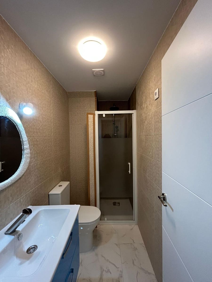 3 bedroom Apartment for sale in Torrevieja - € 265,000 (Ref: 9469042)