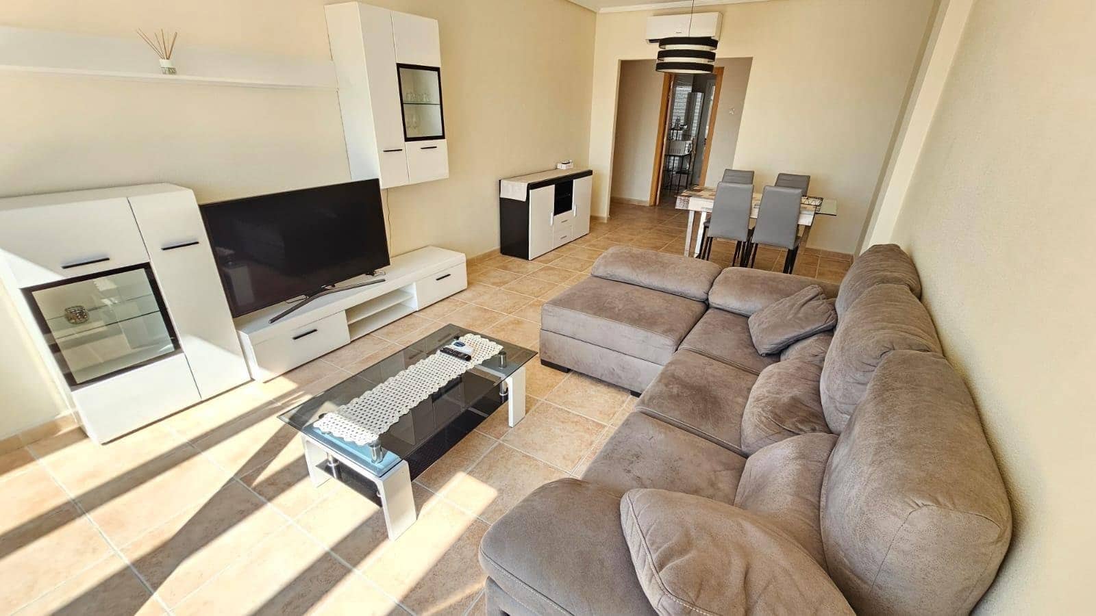 2 quarto Apartamento para venda em Torrevieja com piscina - 210 000 € (Ref: 9469043)