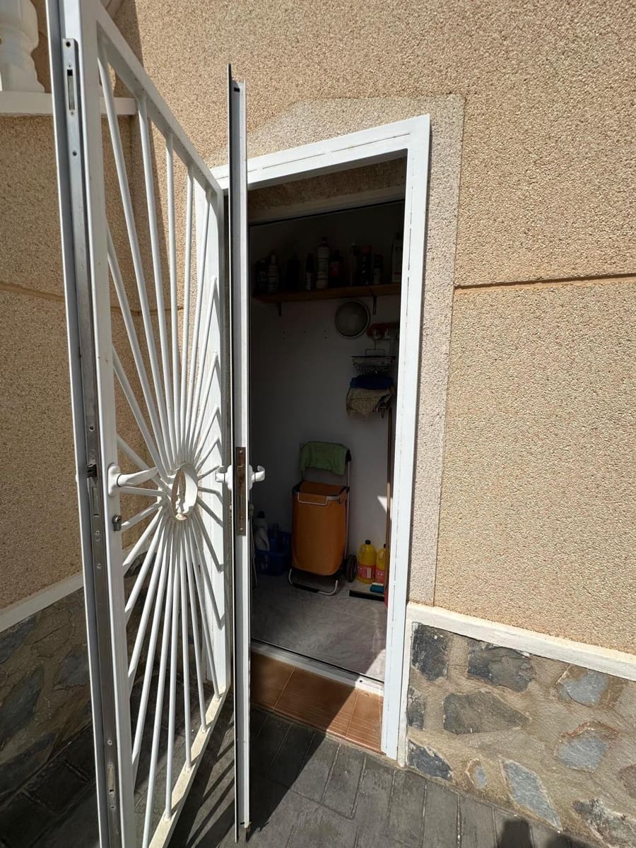 Chalet de 3 habitaciones en Ciudad Quesada en venta - 340.000 € (Ref: 9469044)