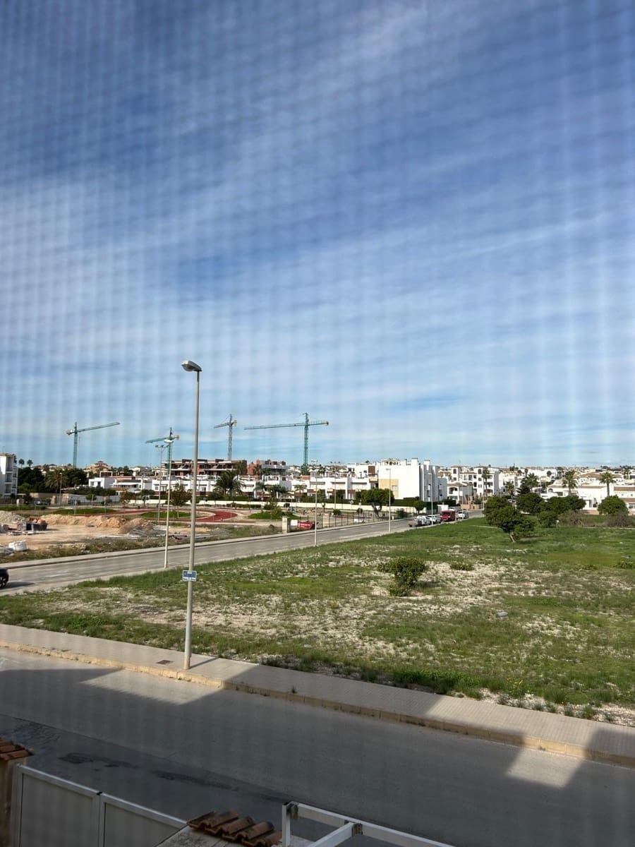 Casa de 2 habitaciones en Orihuela Costa en venta con piscina - 199.000 € (Ref: 9469045)