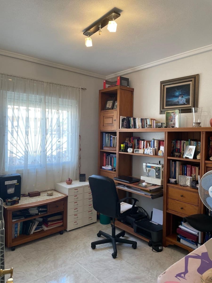 3 makuuhuone Huvila myytävänä paikassa Ciudad Quesada - 340 000 € (Ref: 9476293)