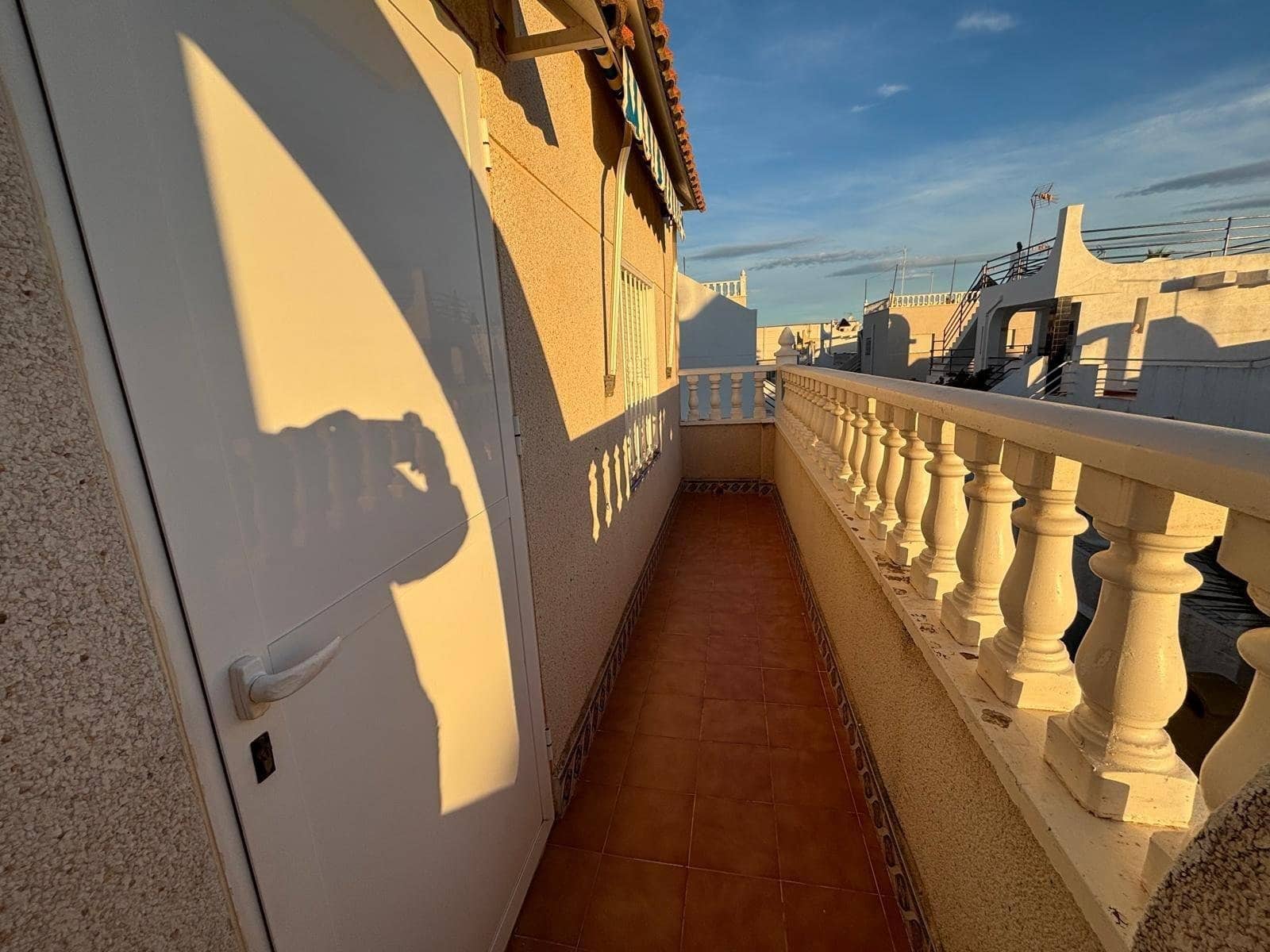 4 Zimmer Doppelhaus zu verkaufen in Torrevieja mit Pool - 169.900 € (Ref: 9476296)