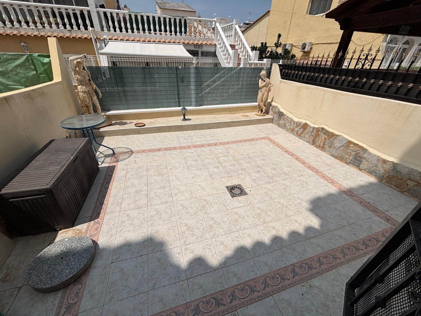 2 quarto Casa em Banda para venda em Orihuela Costa com piscina - 182 000 € (Ref: 9476300)