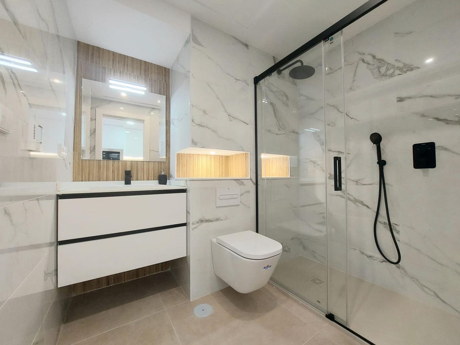 Chalet de 3 habitaciones en San Pedro del Pinatar en venta con piscina garaje - 419.900 € (Ref: 9476619)