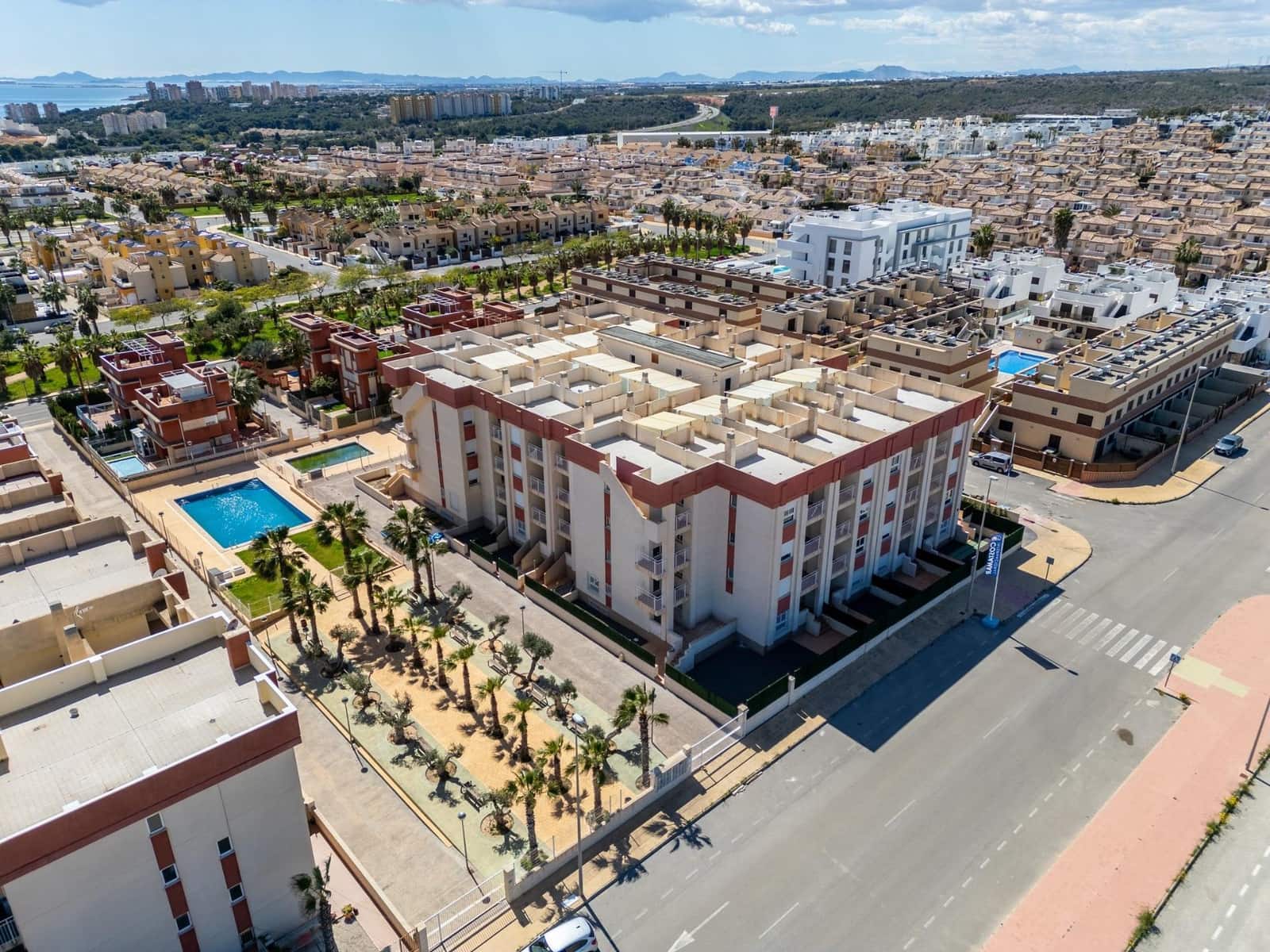 2 Zimmer Apartment zu verkaufen in Orihuela Costa mit Pool - 186.500 € (Ref: 9476824)