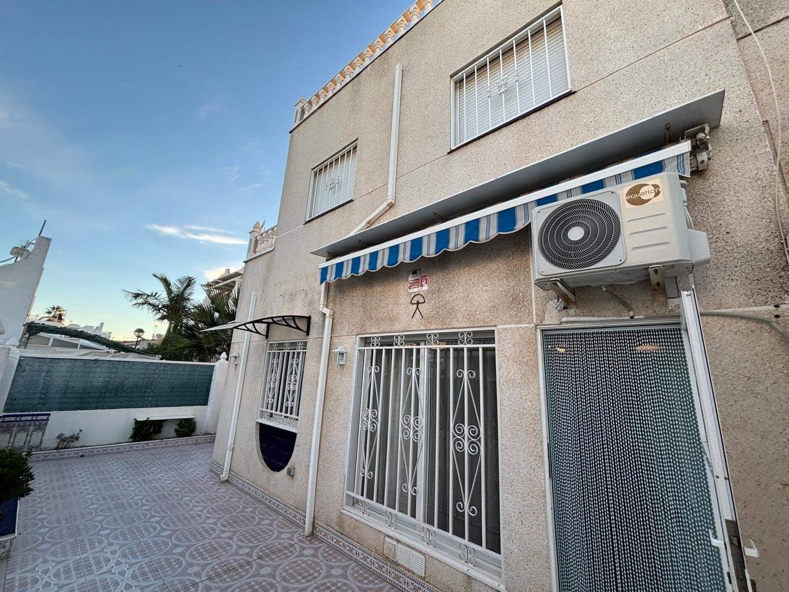 4 Zimmer Doppelhaus zu verkaufen in Torrevieja - 169.900 € (Ref: 9482441)