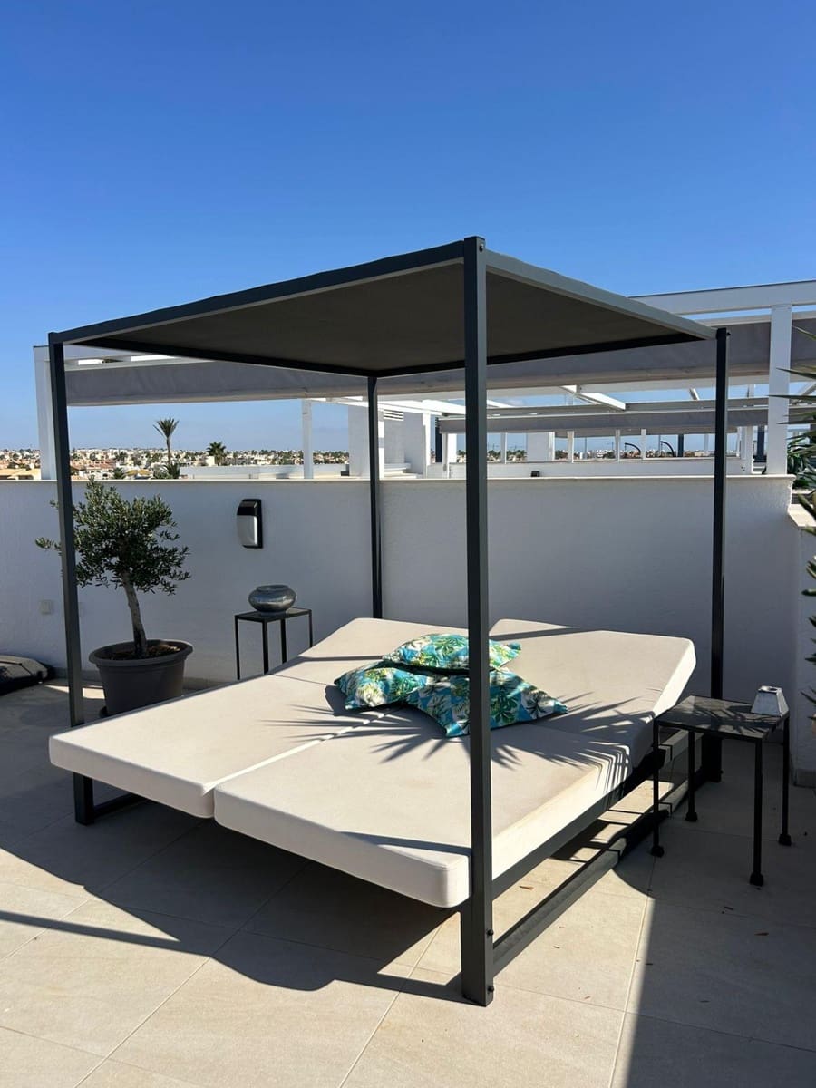 2 bedroom Penthouse for sale in Playa Flamenca with pool garage - € 499,000 (Ref: 9501026)