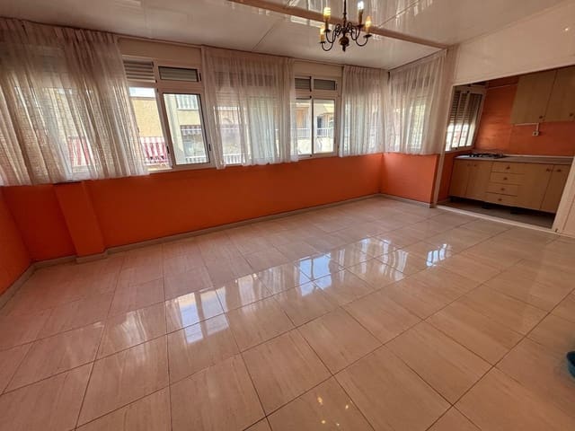 2 bedroom Apartment for sale in Torrevieja - € 134,900 (Ref: 9501043)