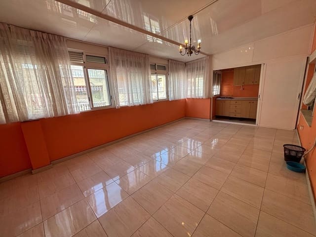 2 bedroom Apartment for sale in Torrevieja - € 134,900 (Ref: 9501043)