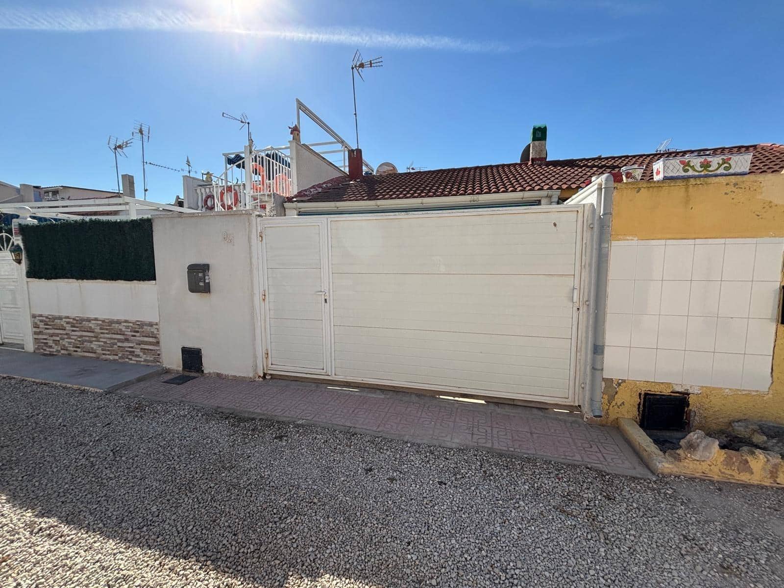 1 bedroom Townhouse for sale in Torrevieja - € 96,000 (Ref: 9501061)