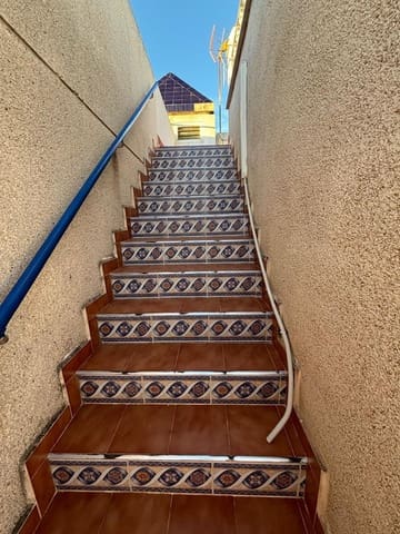 4 quarto Moradia Geminada para venda em Torrevieja - 169 900 € (Ref: 9519776)