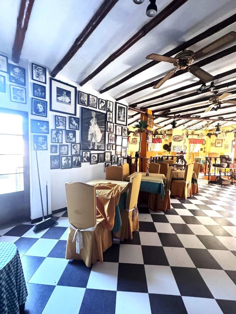 5 bedroom Business for sale in Torrevieja with garage - € 499,900 (Ref: 9519794)