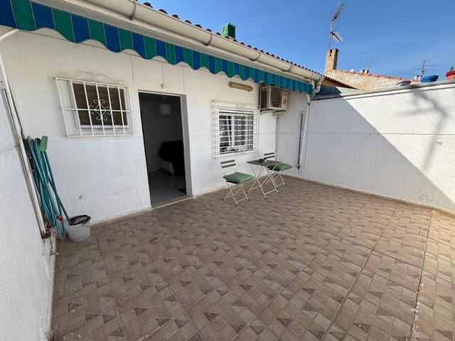 1 quarto Casa em Banda para venda em Torrevieja - 96 000 € (Ref: 9521989)