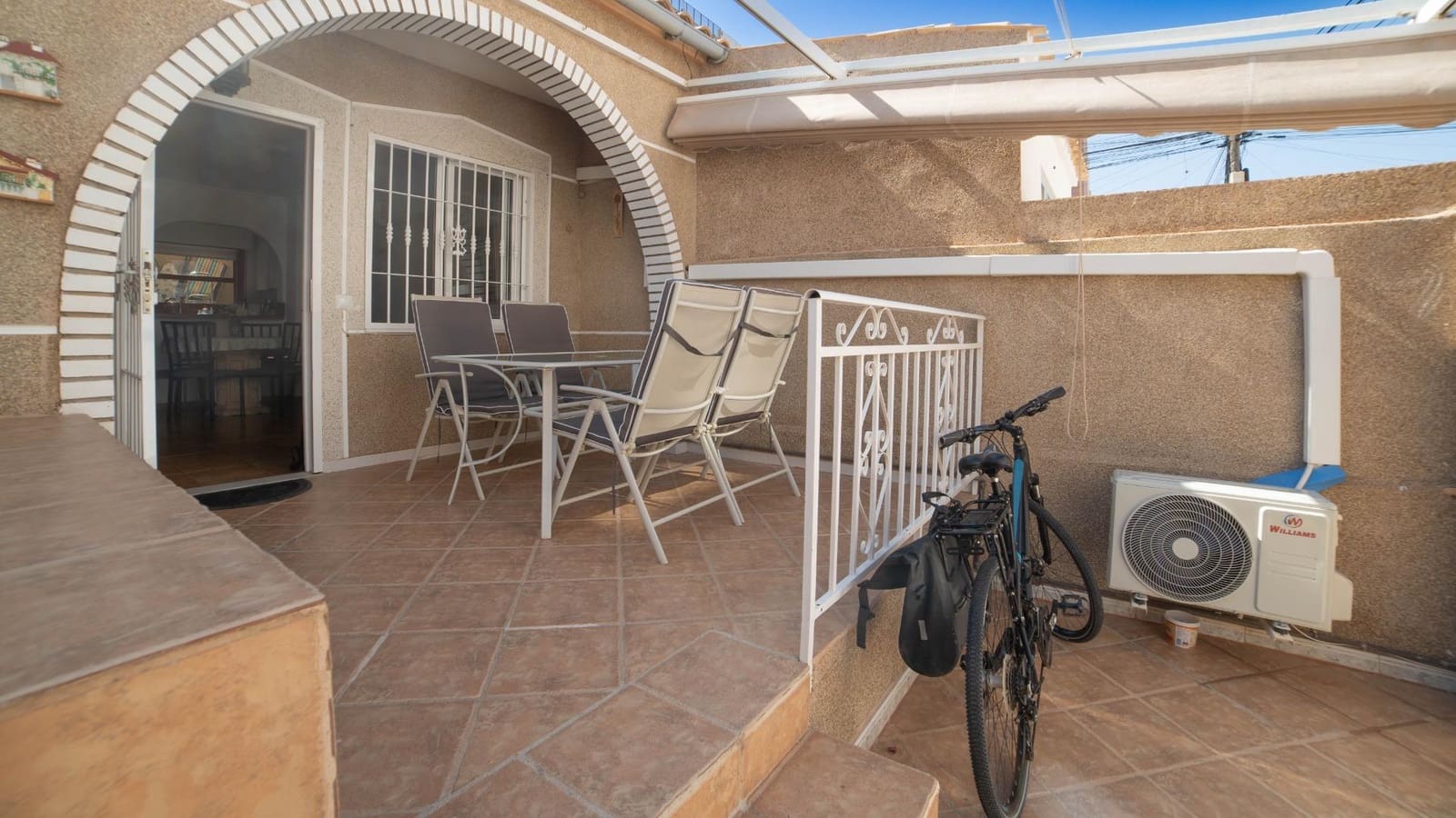 2 soveværelse Rækkehus til salg i Torrevieja - € 149.900 (Ref: 9537885)