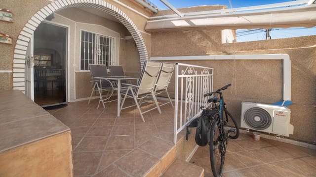 2 soveværelse Rækkehus til salg i Torrevieja - € 149.900 (Ref: 9537885)