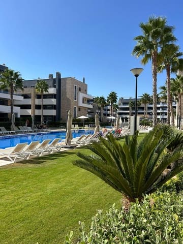 2 makuuhuone Kattohuoneisto myytävänä paikassa Playa Flamenca, Orihuela mukana uima-altaan 
autotalli - 499 000 € (Ref: 9559920)