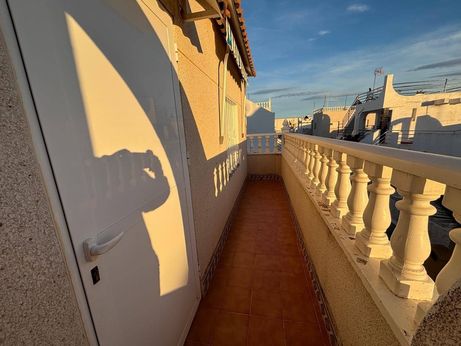 4 quarto Moradia Geminada para venda em Torrevieja - 169 900 € (Ref: 9559938)