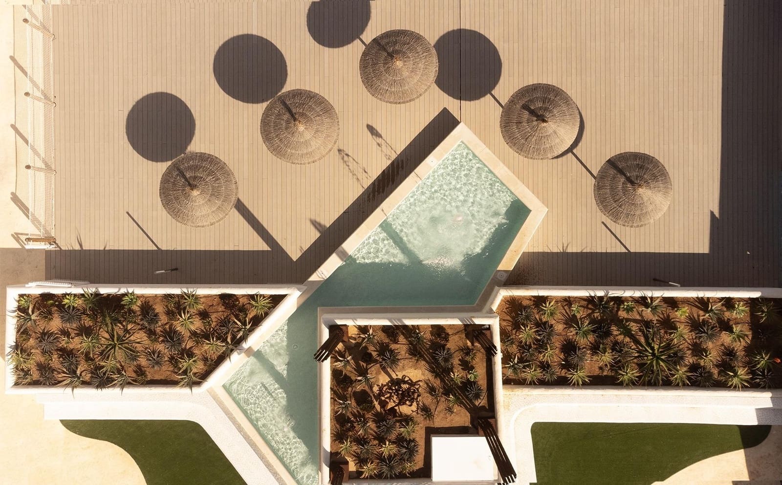 2 bedroom Apartment for sale in Denia with pool - € 355,000 (Ref: 9580962)