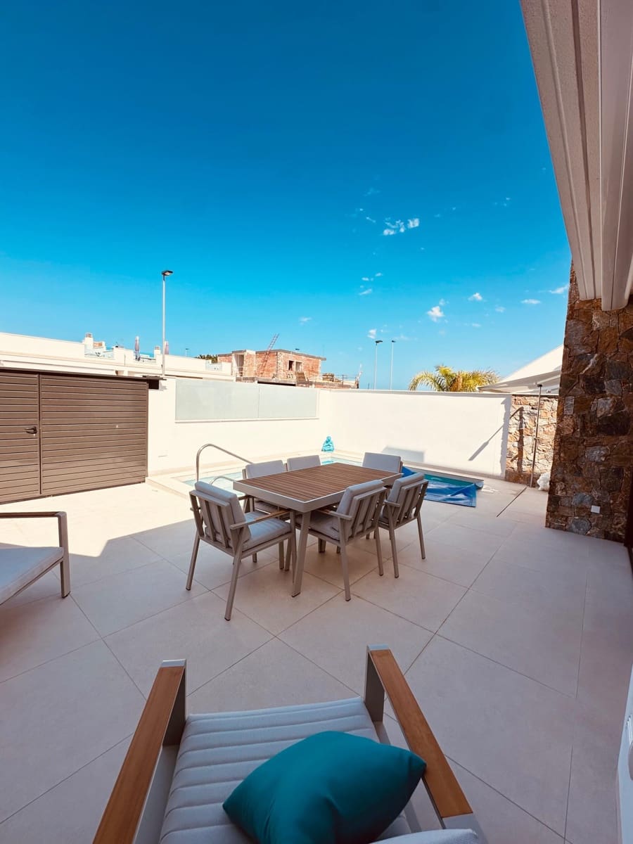 3 sovrum Villa till salu i Santiago de la Ribera med pool garage - 535 000 € (Ref: 9581138)