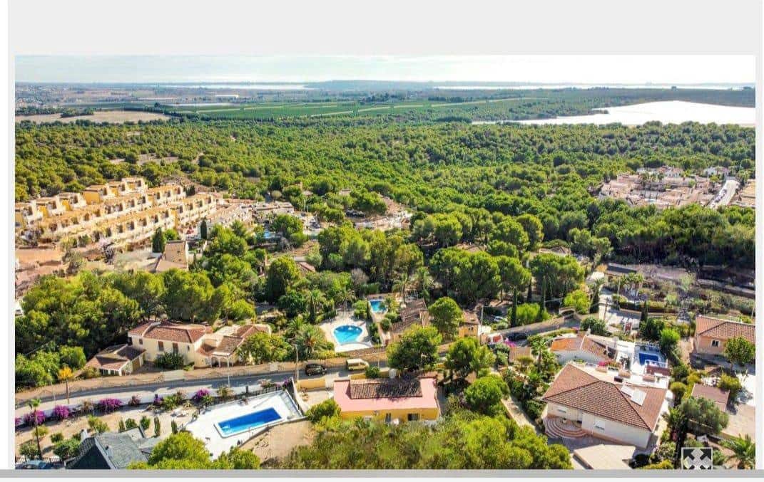 4 bedroom Villa for sale in Algorfa - € 440,000 (Ref: 9581143)