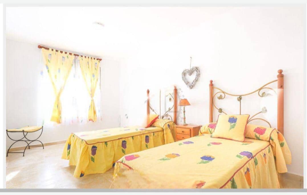 4 bedroom Villa for sale in Algorfa - € 440,000 (Ref: 9581143)