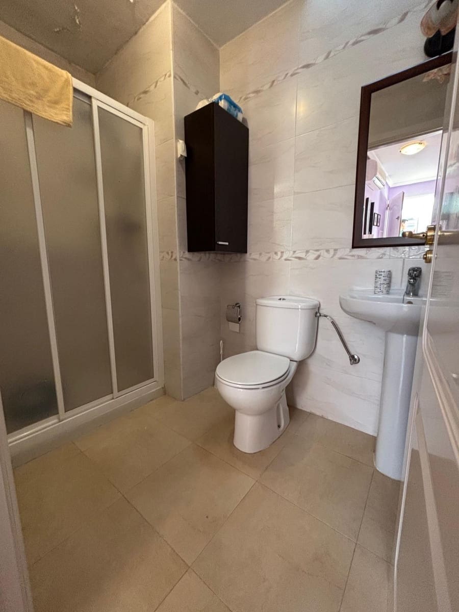 4 soveværelse Semi-Rækkehus til salg i Torrevieja - € 169.900 (Ref: 9581155)