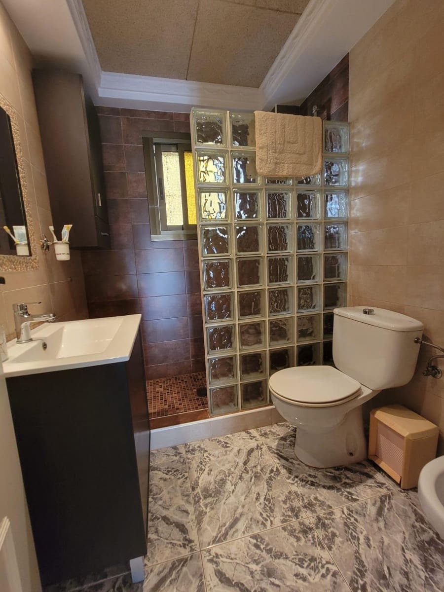 2 bedroom Bungalow for sale in Torrevieja - € 169,000 (Ref: 9581163)