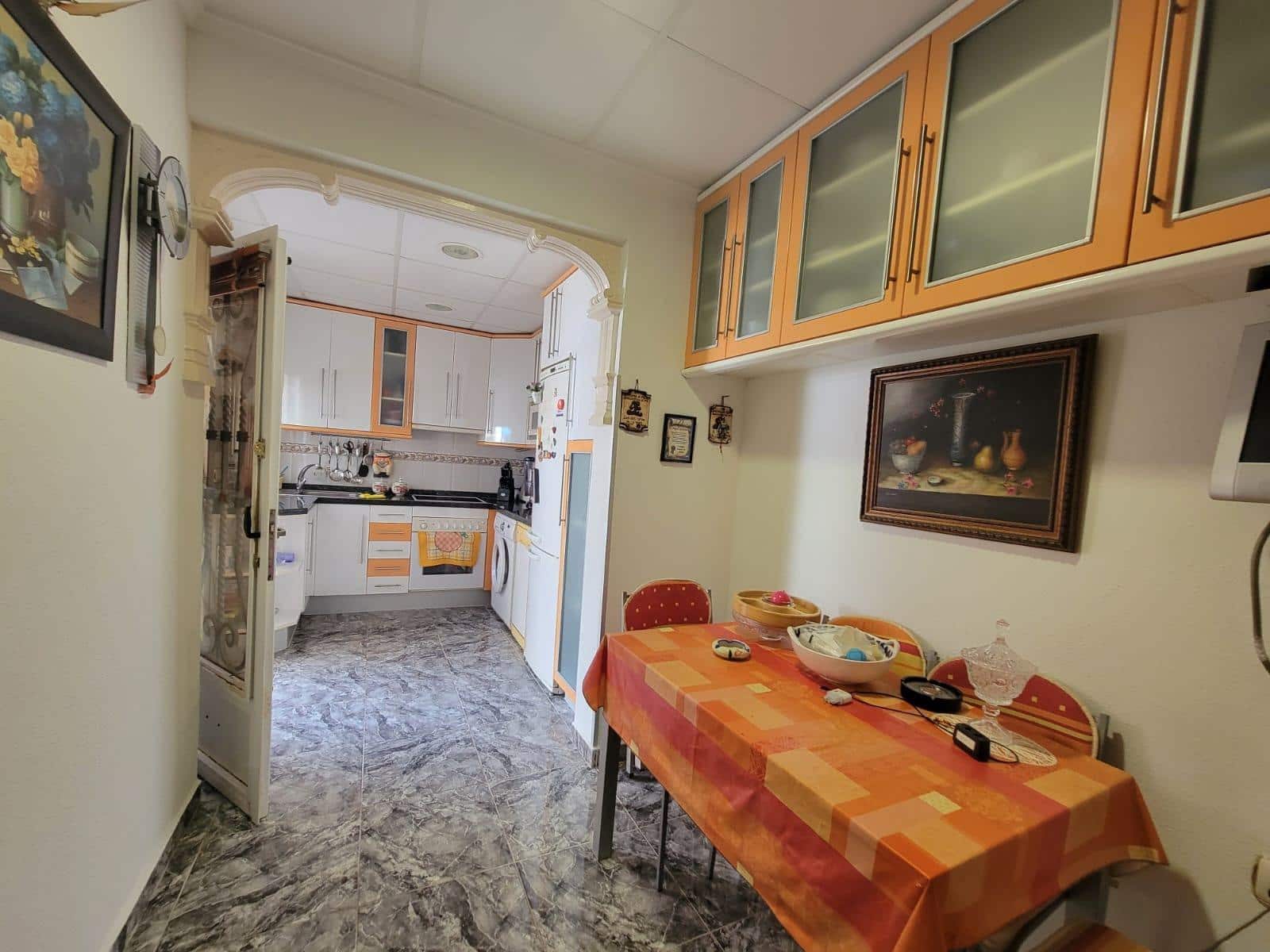 2 bedroom Bungalow for sale in Torrevieja - € 169,000 (Ref: 9581163)