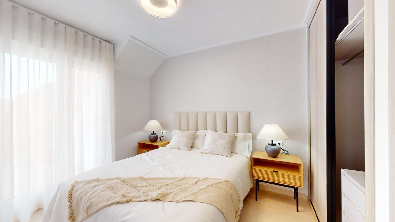 3 sypialnia Apartament na sprzedaż w El Raso z basenem garażem - 279 000 € (Ref: 9592611)