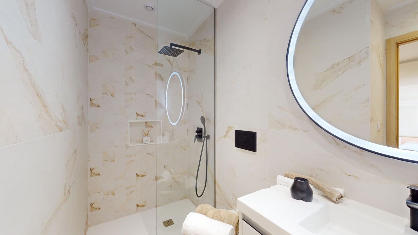 3 slaapkamer Appartement te koop in El Raso met zwembad garage - € 339.900 (Ref: 9601650)