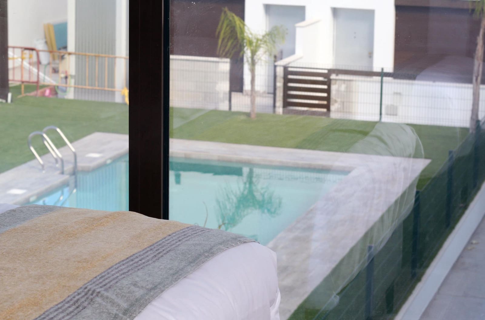 Casa de 3 habitaciones en Pilar de la Horadada en venta con piscina garaje - 354.900 € (Ref: 9632579)