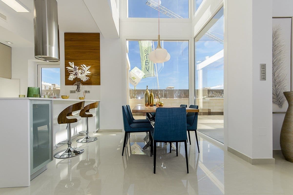 3 soverom Villa til salgs i Playa Honda med svømmebasseng garasje - € 489 000 (Ref: 9635880)